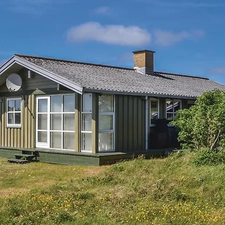 2 Bedroom Amazing In Hvide Sande Bjerregard